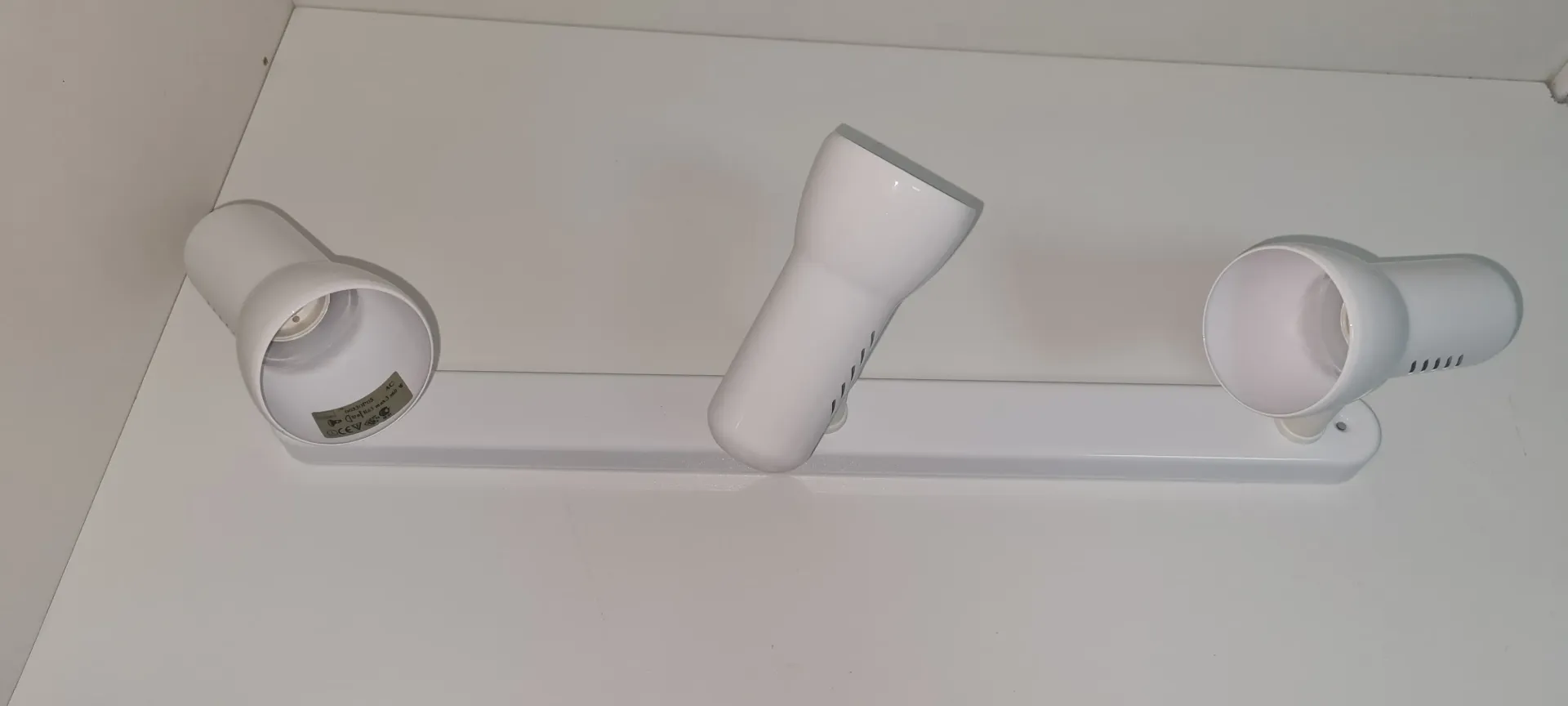 [SPOT-34] Luminaire Reglette 3XR63 BLANC 60W E27