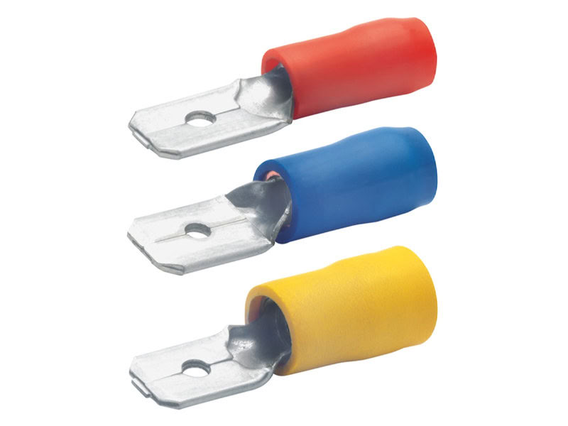Fiche Plate Mâle Isolée Jaune Pour Languette 6,3X0,8Mm. Section: 4 À 6,0Mm2 (les 100)