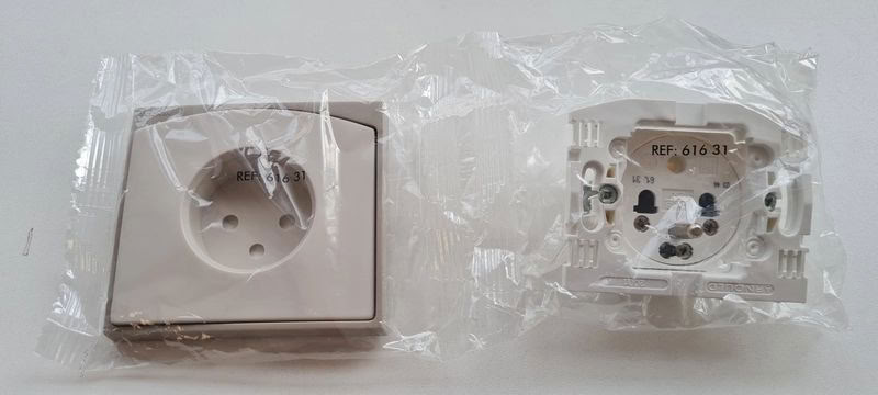 Prise complete Arnould serie 2001 sable
