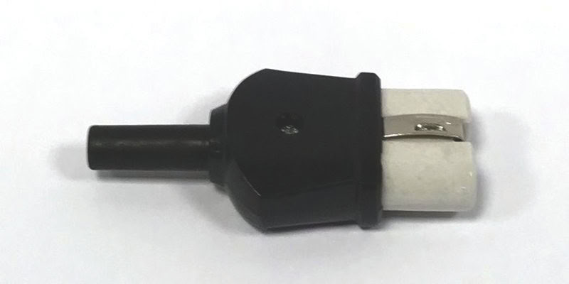 R63 fluocompact 11w 2700k E14
