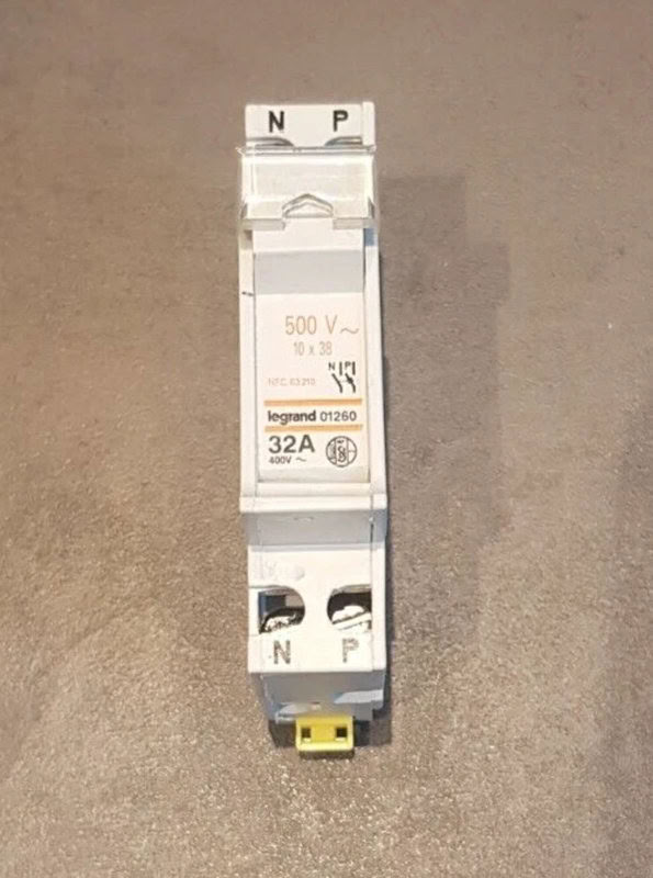 [LEG-01260] Disjoncteur 32A 500V 10X38