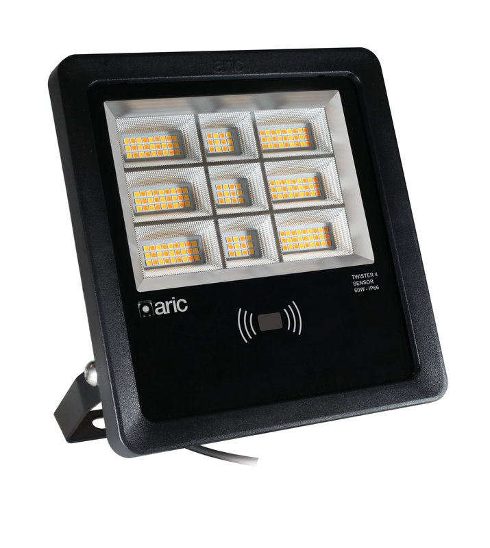 ARIC 51695 - Twister 4 Sensor Noir 60W 3Cct Ip66 Ik08 2200K/3000K/4000K 8400Lm 90° 50000H