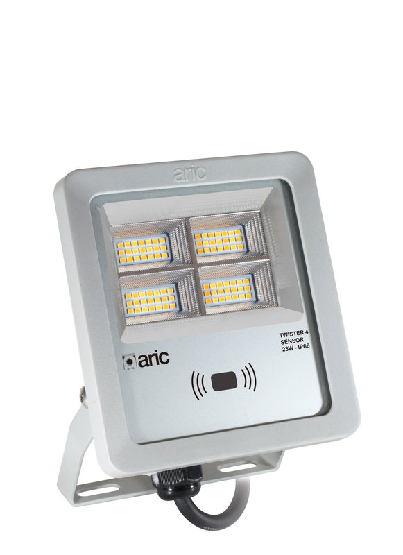 ARIC 51690 - Twister 4 Sensor Gris 23W 3Cct Ip66 Ik08 2200K/3000K/4000K 3340Lm 90° 50000H