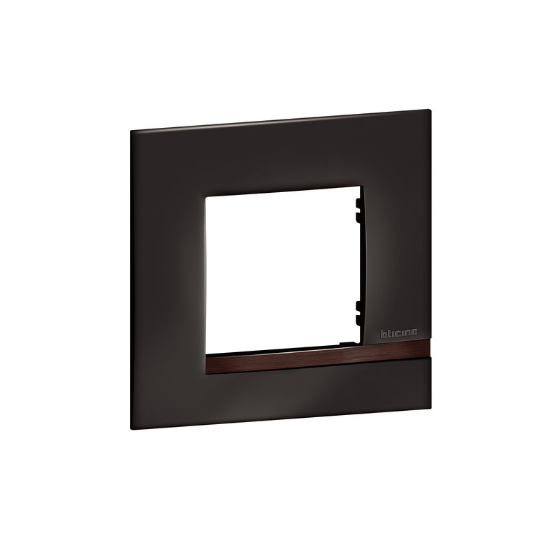 [BTI-BTAL9ON1] Bticino BTAL9ON1 - Plaque Altège Déco 1 poste Onyx - noir brillant avec liseré bois foncé