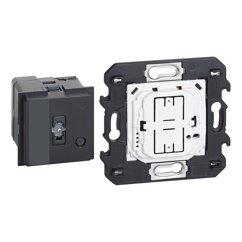 [BTI-BTK4500C] Bticino BTK4500C - Pack de démarrage Living Now with Netatmo 1 prise + 1 commande Départ/Arrivée