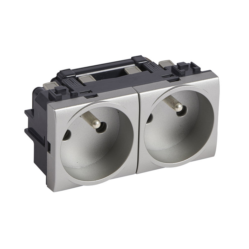 [BTI-BTNT4142M2AN] Bticino BTNT4142M2AN - Prise de courant précâblée Livinglight 2x2P+T 16A 250V~ à bornes auto - Tech