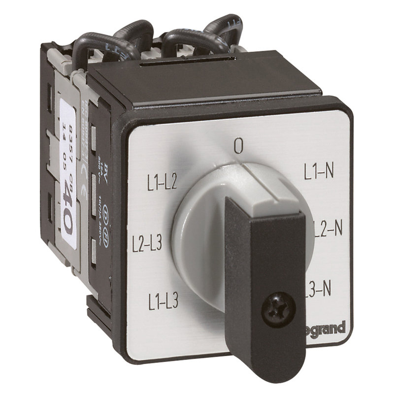 Legrand 027562 - Commutateur de mesure - voltmètre avec neutre - PR 12 - 6 contacts - fix Ø22