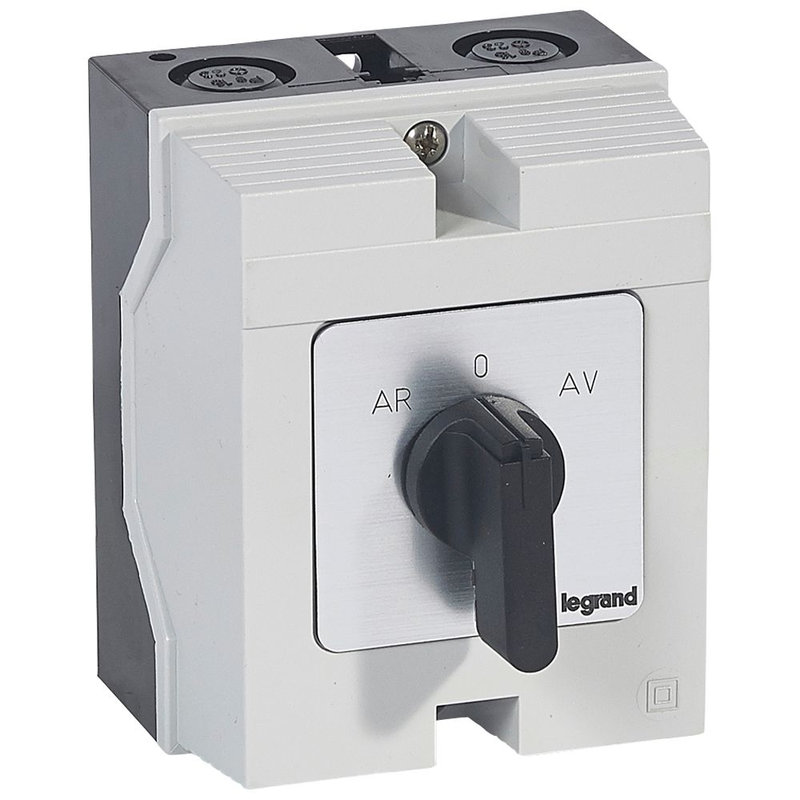 Legrand 027775 - Commutateur moteur triphasé - inverseur 1 vitesse - PR 17 - 5 contacts - boîtier