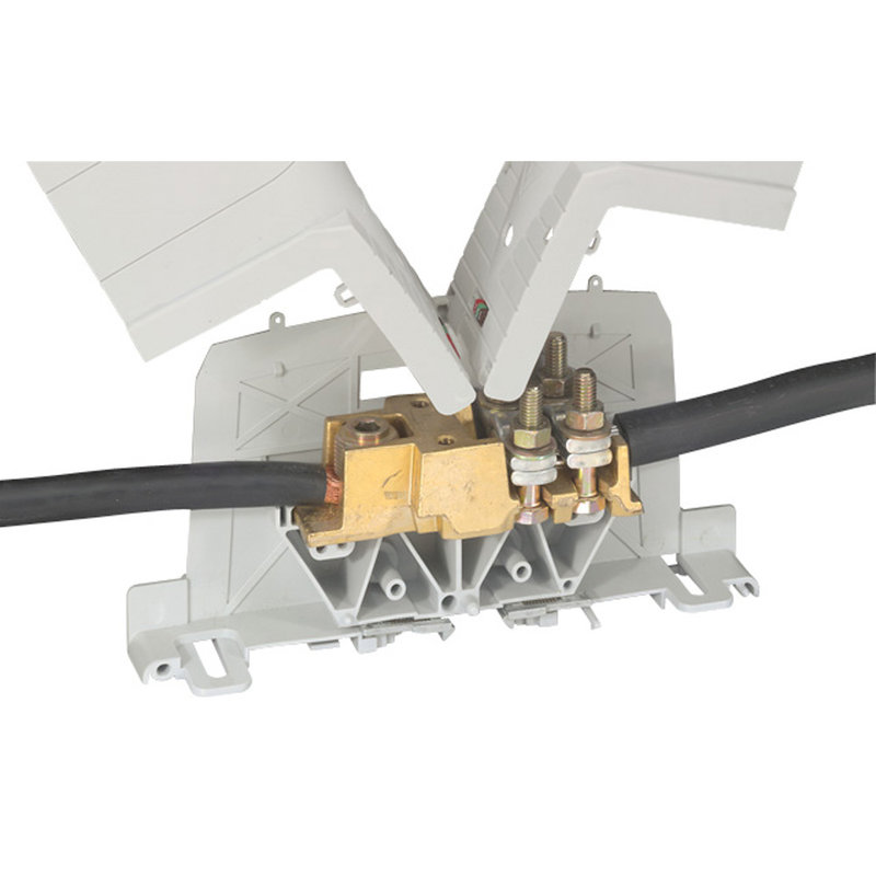 Legrand 039010 - Bloc jonction puissance aluminium ou cuivre équipé câble-câble Viking3 -pas 42mm