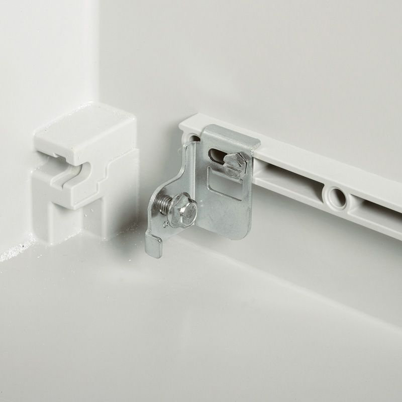 Legrand 036242 - Jeu de 4 pattes de réglage en profondeur coffret Marina prof.200mm minimum