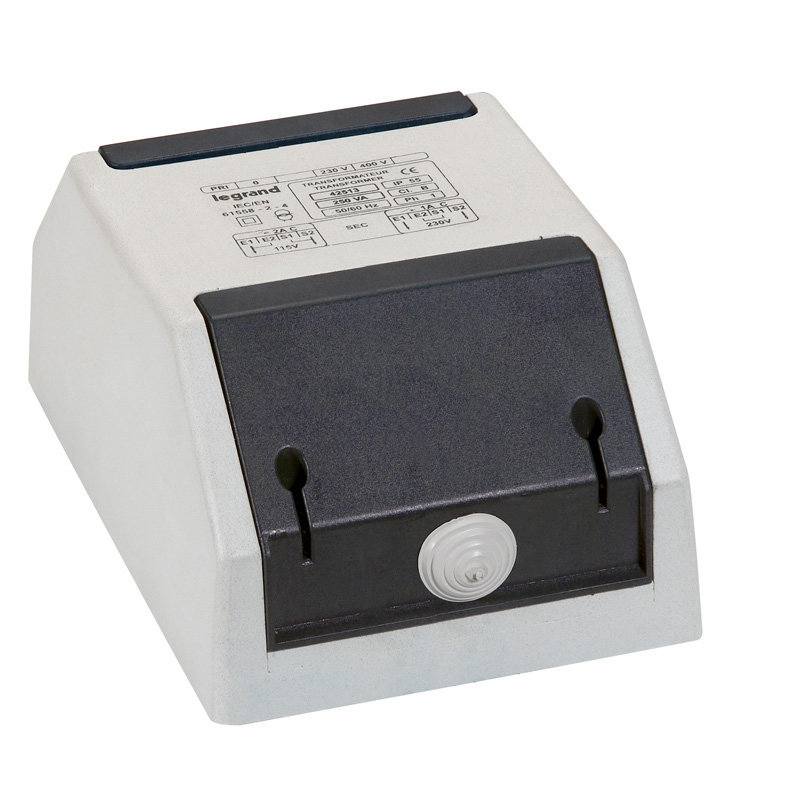 Legrand 042510 - Transformateur de séparation des circuits - prim 230/400V~/sec 115/230V - 63 VA