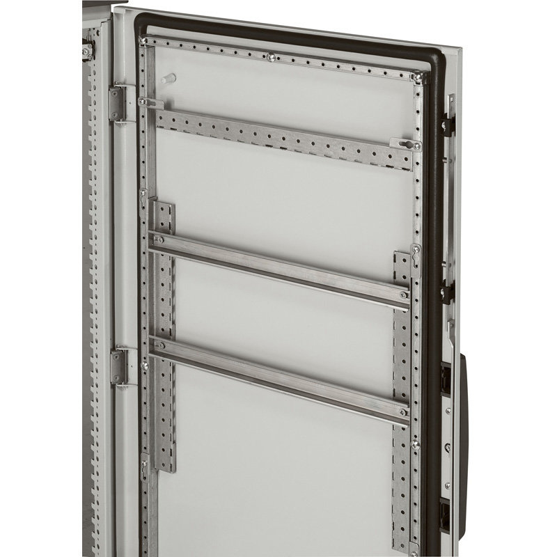 Legrand 047720 - Profilé pour accessoire de porte largeur 800mm pour armoire Altis