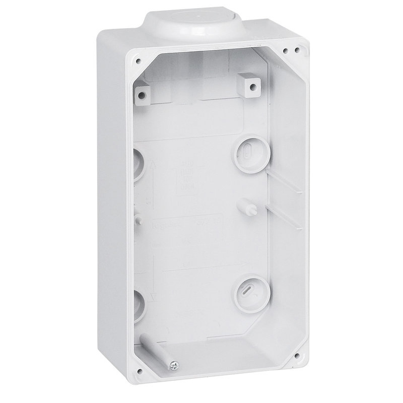Legrand 057710 - Embase P17 boîtier 220x125mm pour plastron 220x125mm pour composer coffret P17