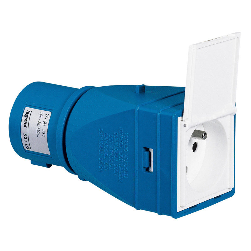 Legrand 052103 - Adaptateur industriel et domestique 2P+T avec volet livré monté