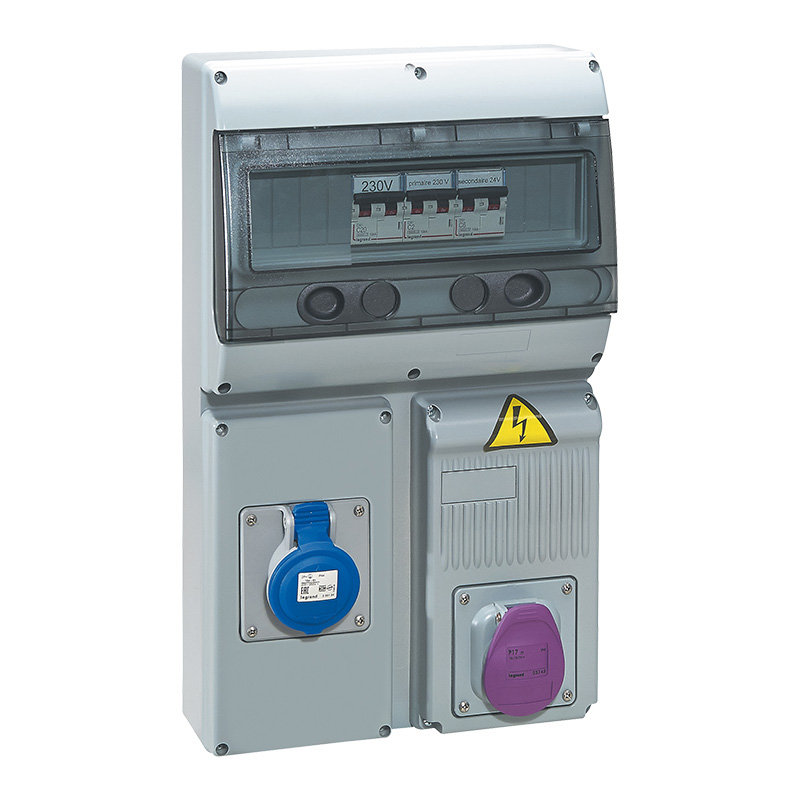 Legrand 058920 - Coffret 2 prises P17 IP44 - prise 2P + prise 2P+T 16A,+ disj. + transformateur