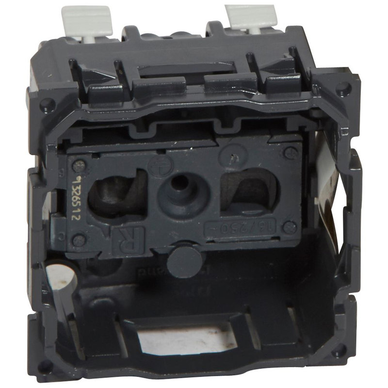 Legrand 067110 - Prise de courant standard Français Céliane 16A 250V 2P