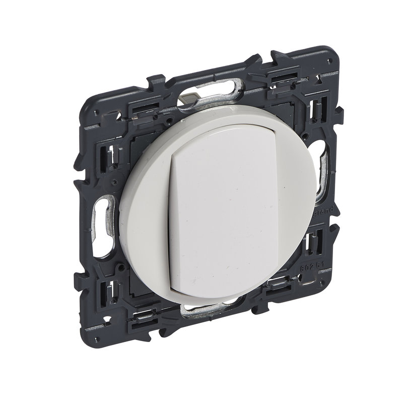 Legrand 067701 - Interrupteur ou va-et-vient Céliane 10AX avec enjoliveur blanc et support