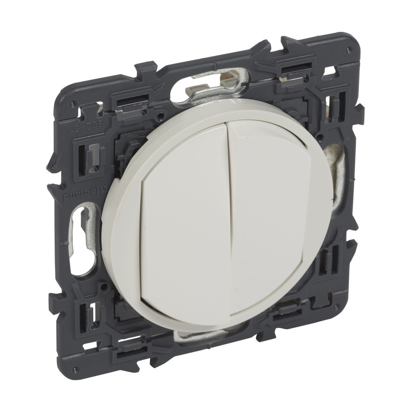 Legrand 067702 - Double interrupteur ou va-et-vient Céliane 10AX avec enjoliveur blanc et support