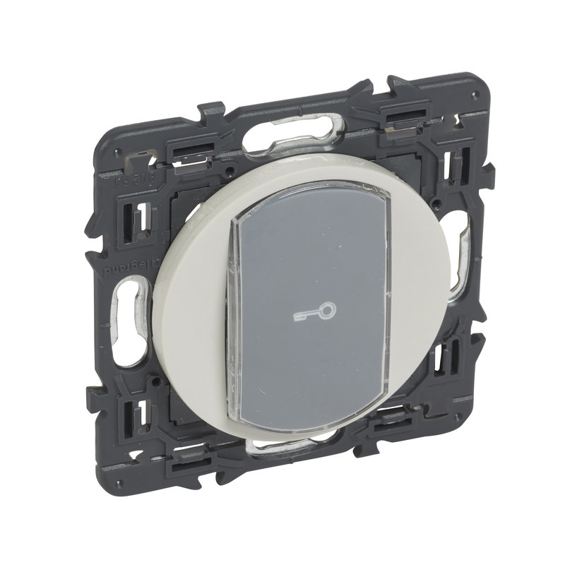 Legrand 067727 - Poussoir avec porte-étiquette Céliane avec enjoliveur blanc et support