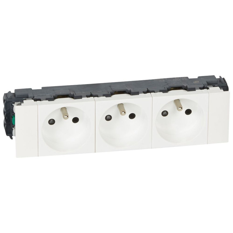 Legrand 077103 - Prise 3x2P+T Mosaic Soluclip goulotte clippage direct 6 modules - blanc