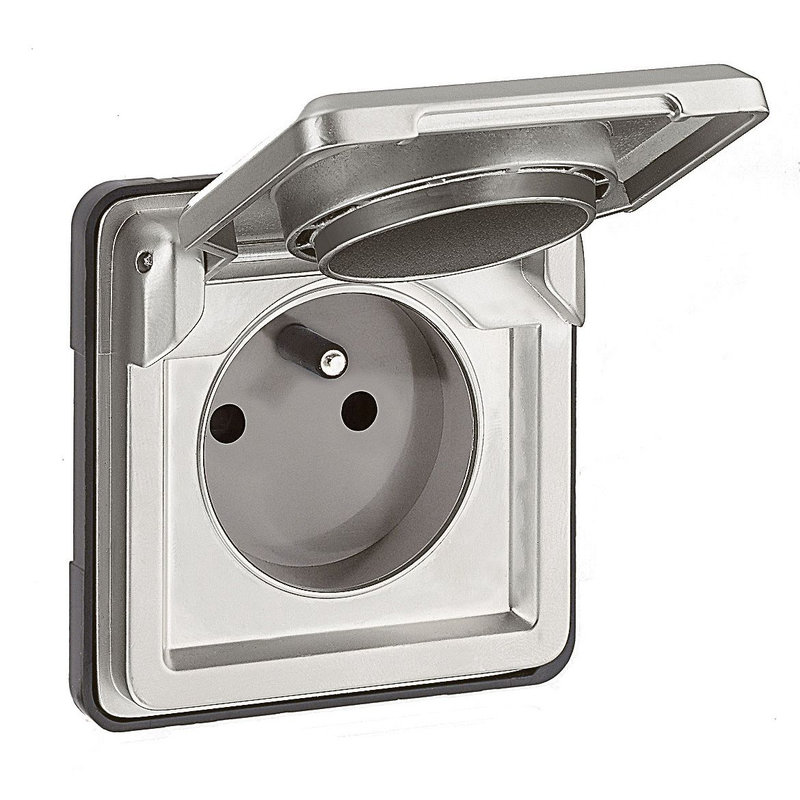 Legrand 077831 - Prise de courant 2P+T à puits français avec volet 16A 250V Soliroc IK10
