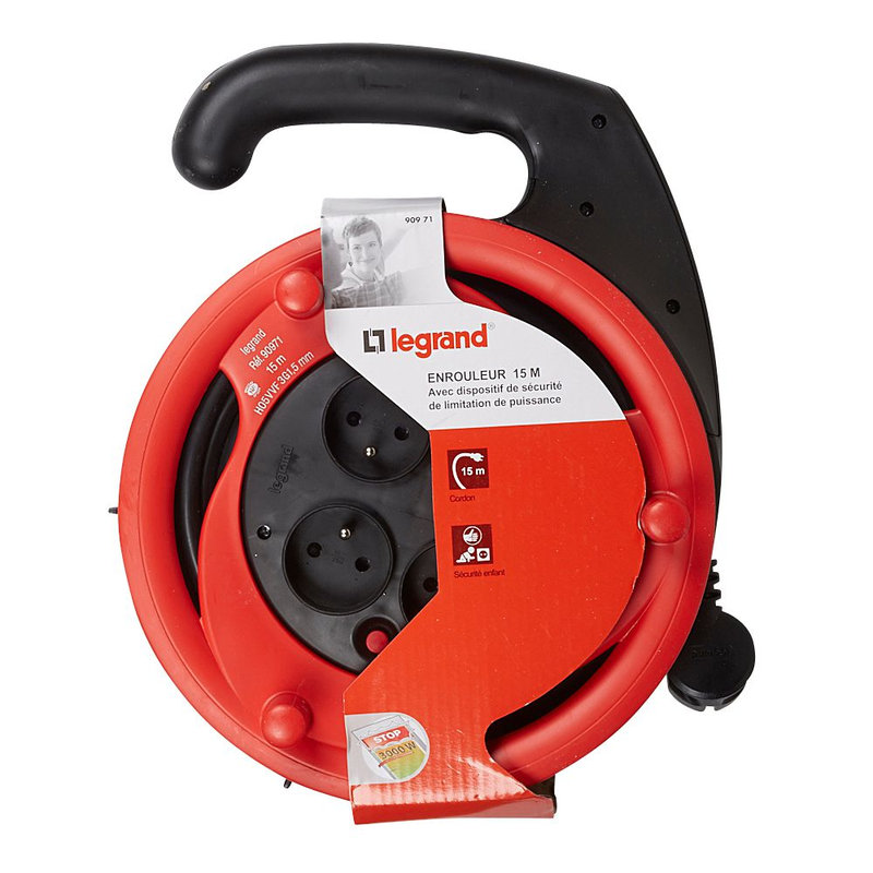 Legrand 090971 - Enrouleur à usage domestique avec 4x2P+T avec éclips de protection longueur 15m