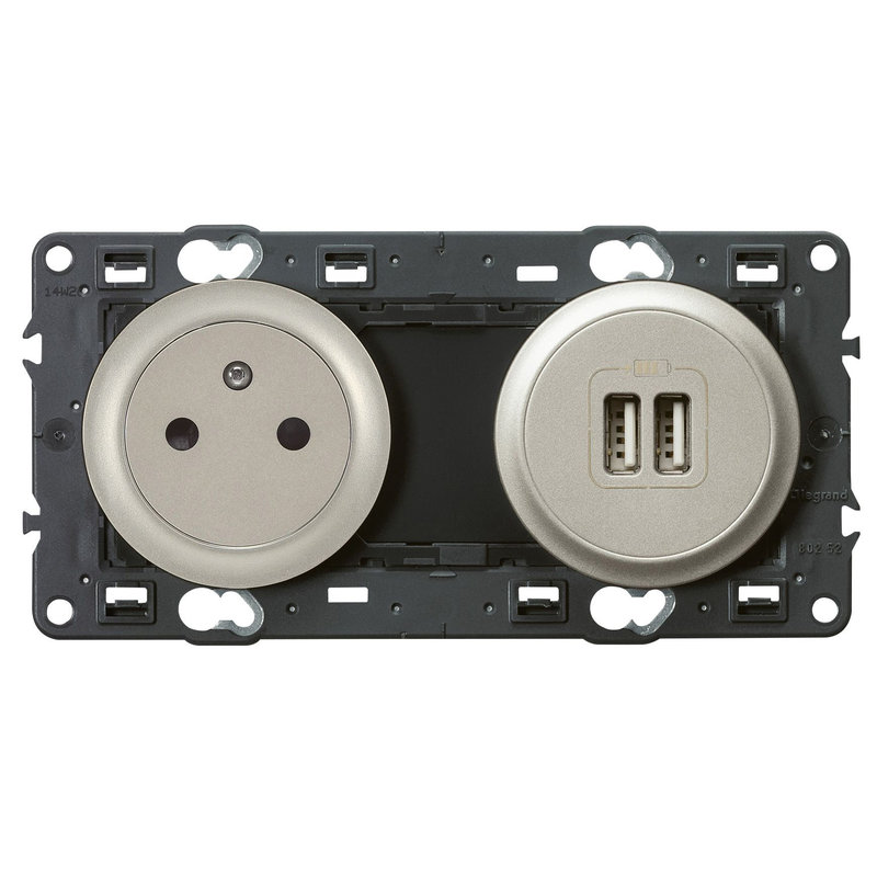 Legrand 099518 - Prise de courant avec terre Céliane Surface et chargeur 2 USB précâblé - titane
