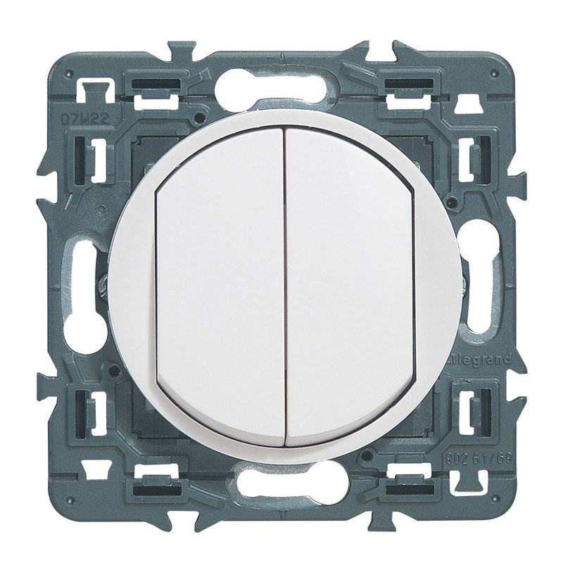 Legrand 099721 - Double interrupteur ou va-et-vient Céliane Soft 10A - blanc avec support
