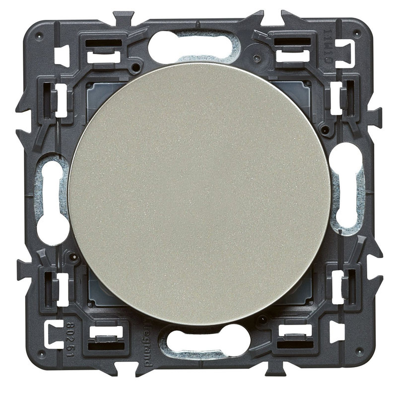 Legrand 099759 - Obturateur Céliane - titane - avec support