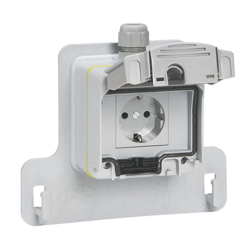 Legrand 090472 - Prise saillie IP55 standard germanique Green'up Access pour véhicule électrique