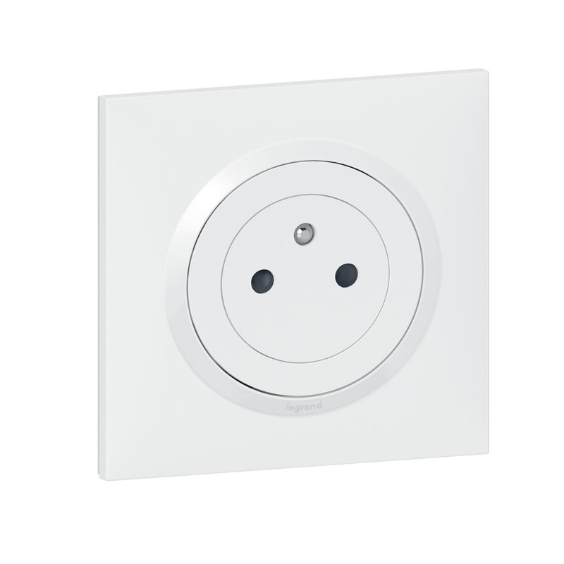 Legrand 095025 - Prise 2P+T Surface dooxie 16A avec plaque blanche et griffes - brochable