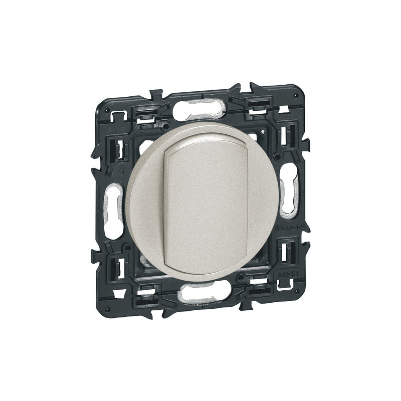 Legrand 099770 - Interrupteur ou va-et-vient doigt large Céliane Soft 10A - titane avec support