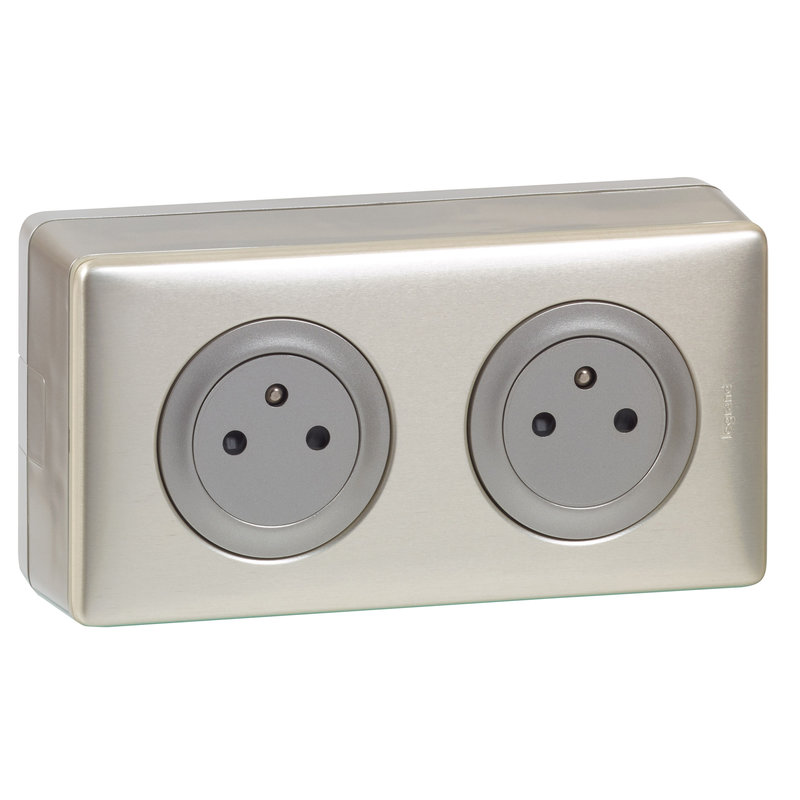 Legrand 200223 - Double prise de courant Céliane Surface avec plaque + cadre saillie - Titane