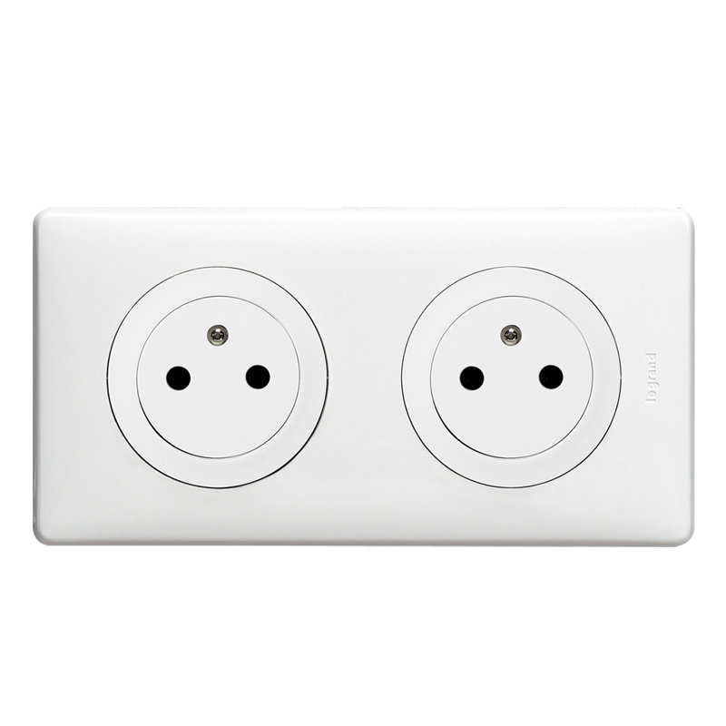 Legrand 200131 - Double prise de courant Céliane Surface avec plaque + boite à encastrer - blanc