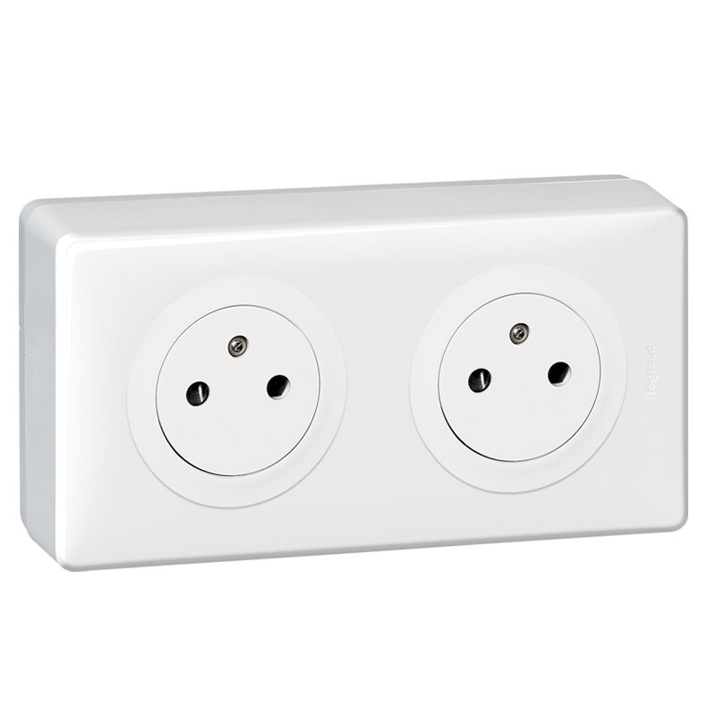 Legrand 200132 - Double prise de courant Céliane Surface avec plaque + cadre saillie - Blanc