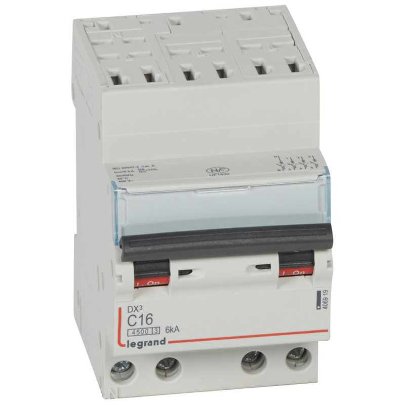 Legrand 406919 - Disjoncteur DX³4500 6kA bornes auto/vis 4P 400V~ 16A courbe C - 3 modules