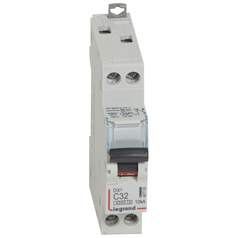 Legrand 407703 - Disjoncteur DX³6000 10kA arrivée haut/départ bas vis U+N 32A courbe C - 1 mod