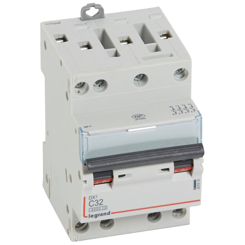 Legrand 407910 - Disjoncteur DX³ 6000 -vis/vis- 4P- 400V~-32A-10kA-courbeC-peigne HX³ opti 4P -3M