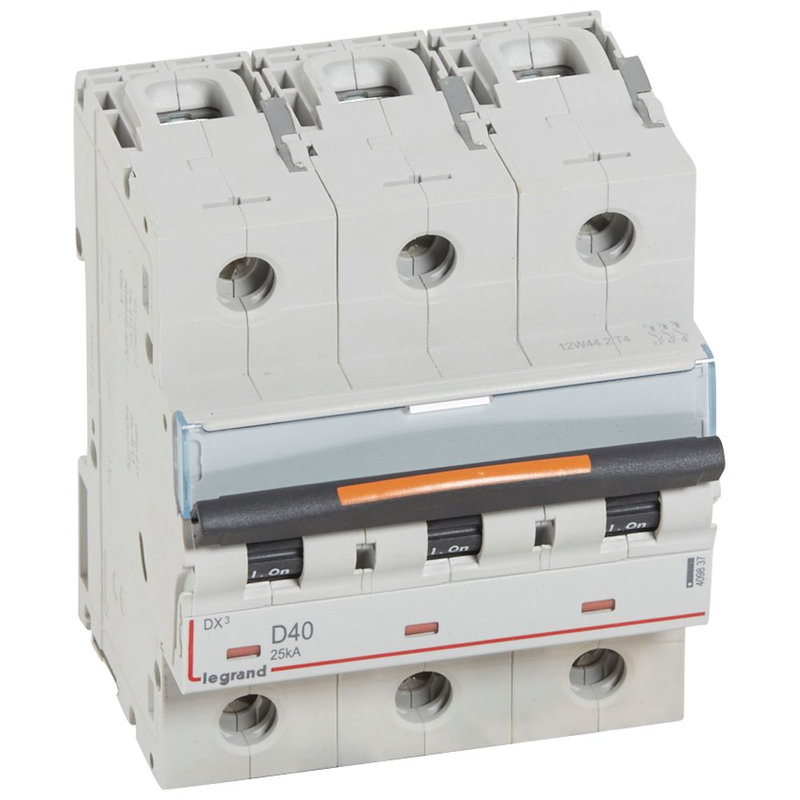 Legrand 409837 - Disjoncteur DX³ 25kA arrivée haute/départ bas vis 3P 40A -courbe D - 4,5 mod
