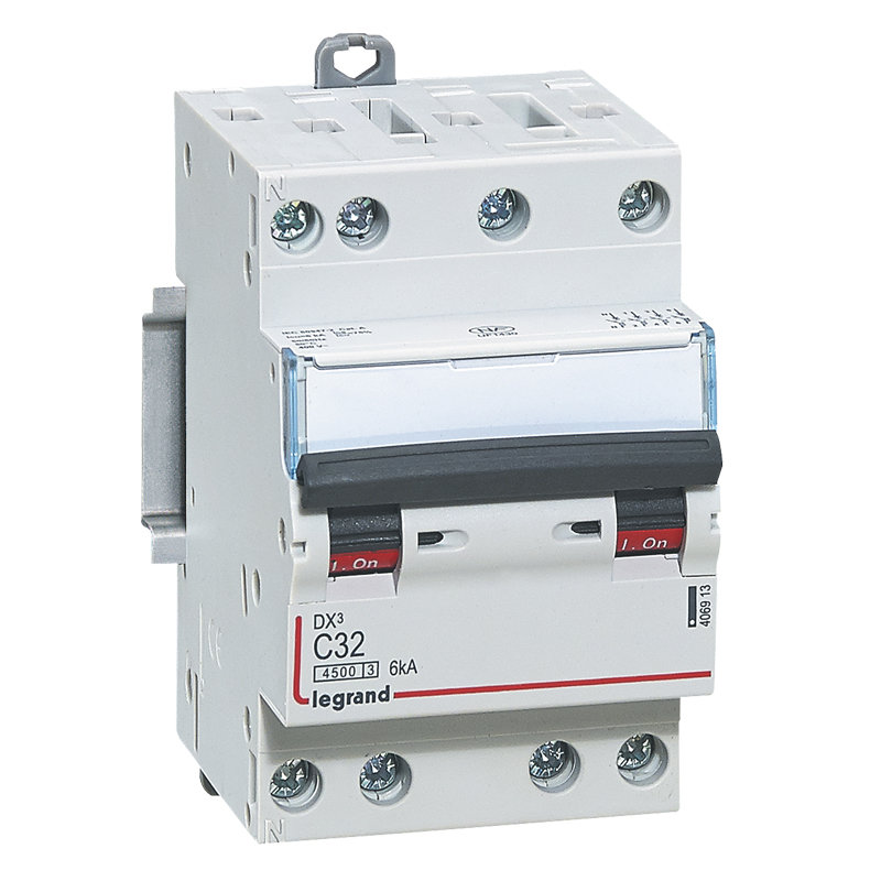 Legrand 406913 - Disjoncteur DX³4500 6kA bornes à vis 4P 400V~ 32A courbe C - 3 modules