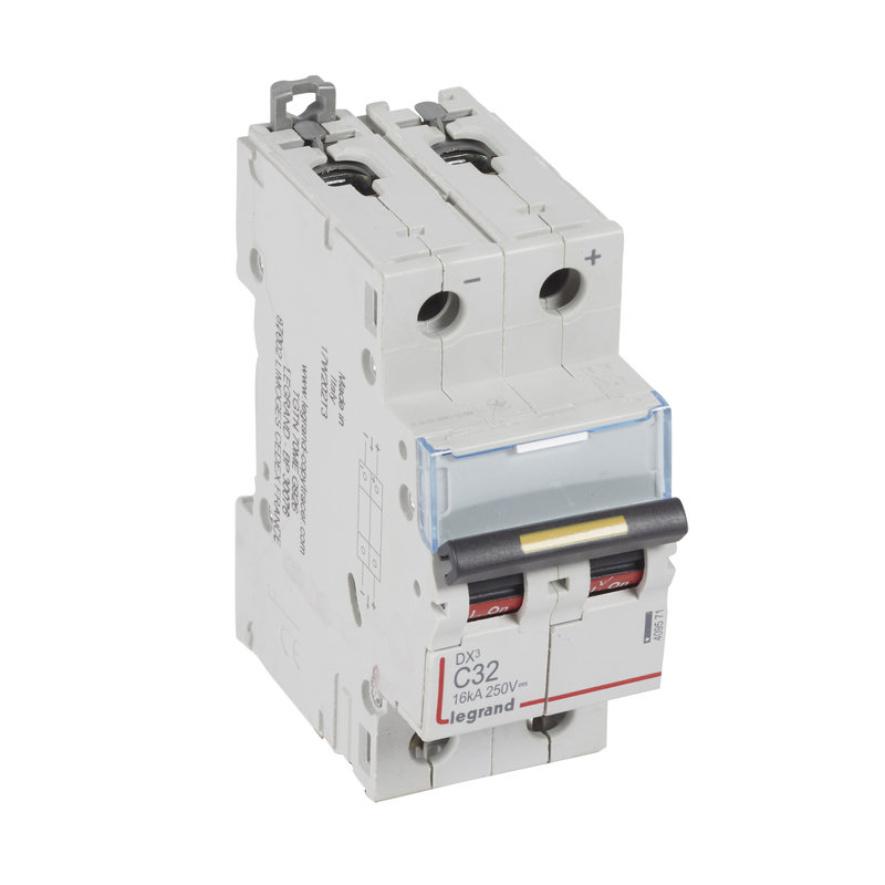 Legrand 409571 - Disjoncteur DX³ 16kA - vis/vis - courant continu - 32A - courbe C - 2 modules
