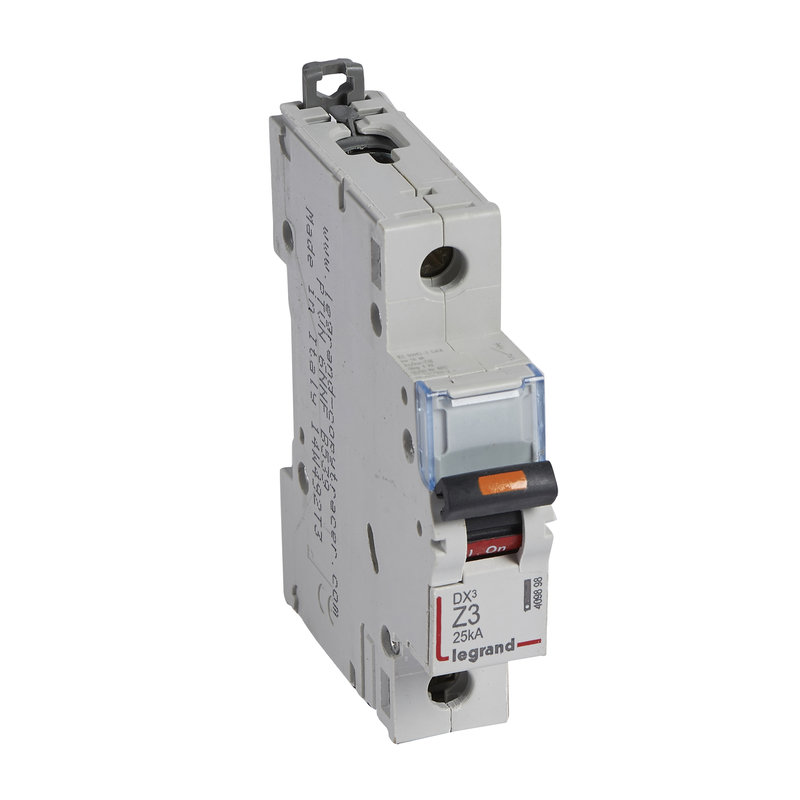 Legrand 409898 - Disjoncteur DX³ 25kA arrivée haute/départ bas vis 1P 3A - courbe Z - 1 mod