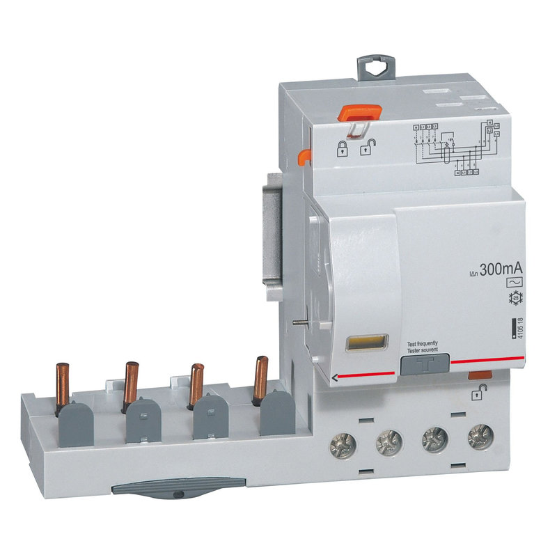Legrand 410518 - Bloc diff adaptable automatique DX³ pour disj 1 module/pôle 4P 63A typeAC 300mA