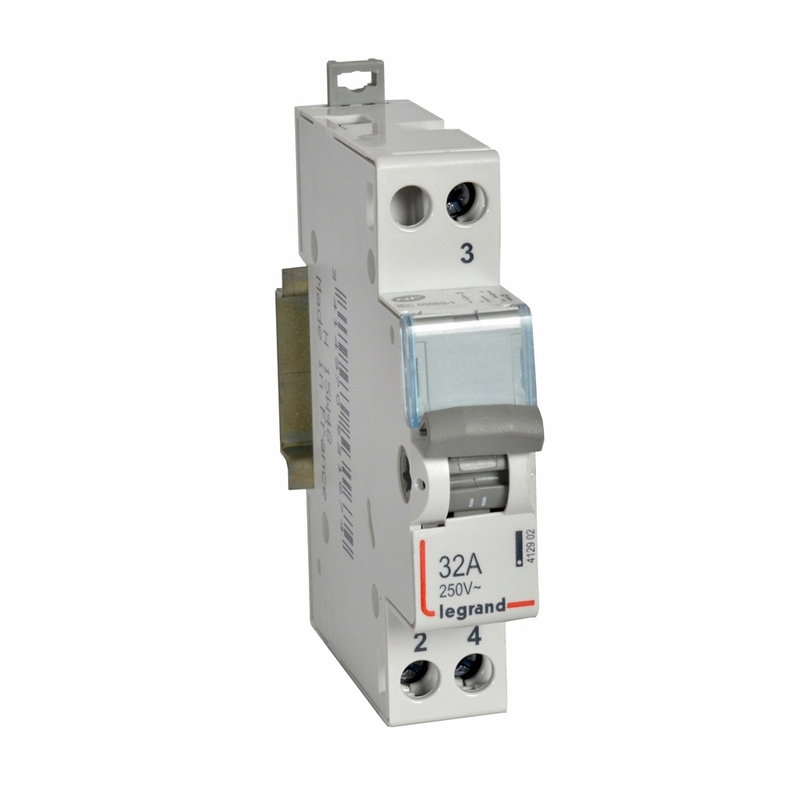 Legrand 412902 - Interrupteur-inverseur modulaire va-et-vient à point milieu 250V~ - 1 module