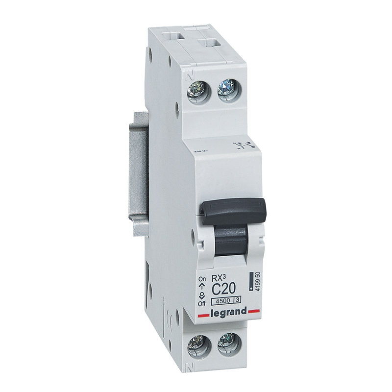 Legrand 419950 - Disjoncteur RX³ 4500 1P+N 230V~ 20A courbe C - 1 module
