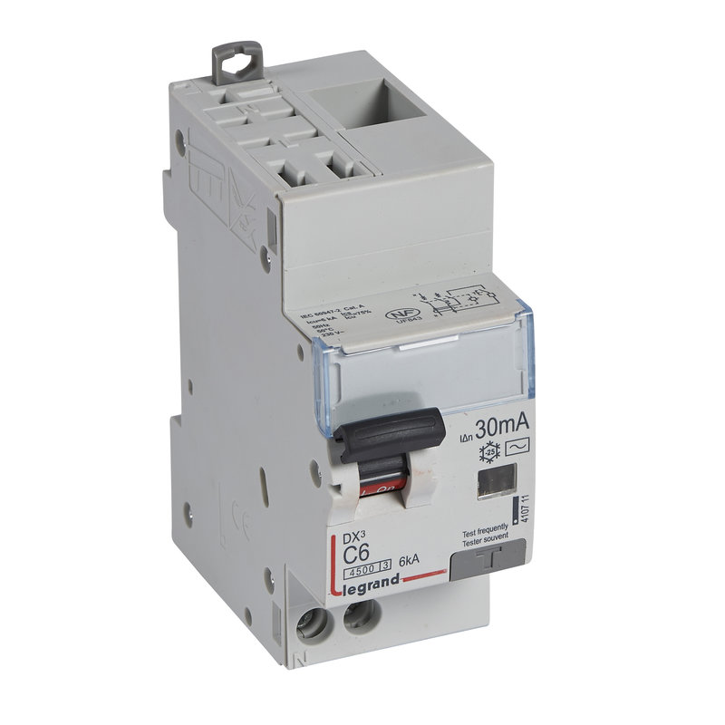 Legrand 410711 - Disjoncteur diff DX³ 4500 - auto/vis -U+N 230V~ 6A - typeAC - 30mA -courbe C -2M
