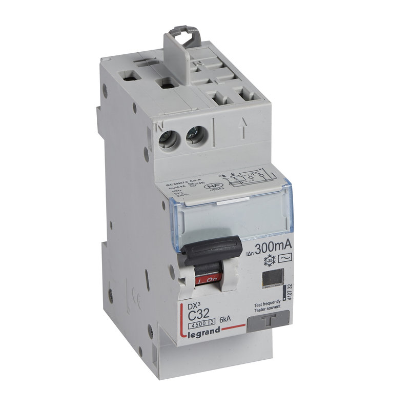 Legrand 410732 - Disjoncteur diff DX³ 4500 -vis/auto -U+N 230V~ 32A -typeAC - 300mA -courbe C -2M