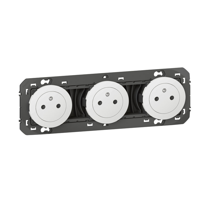 Legrand 600333 - Triple prise de courant 2P+T Surface dooxie 16A précâblées finition blanc