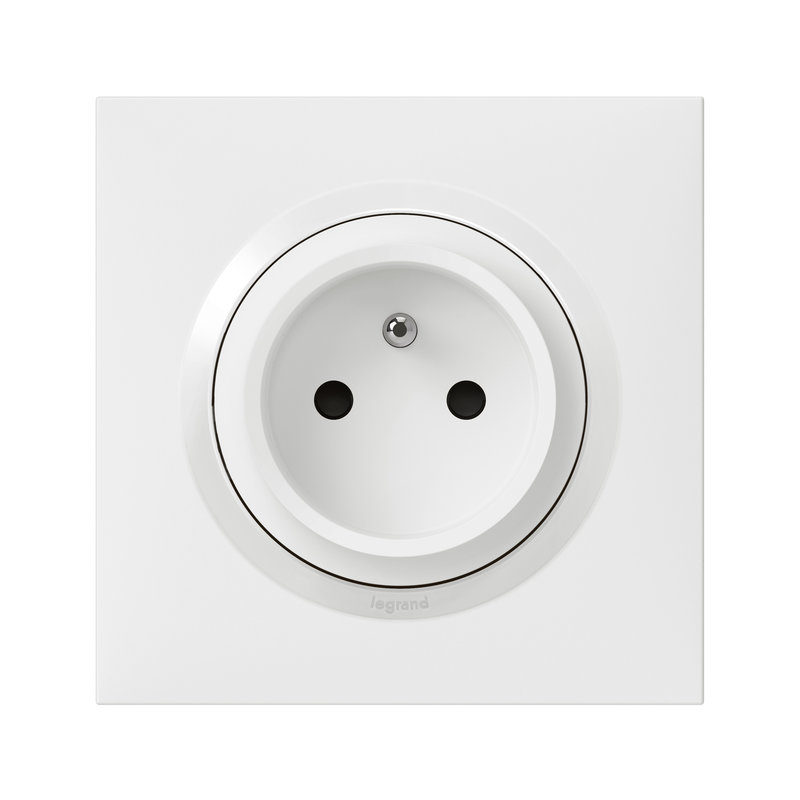 Legrand 600728 - Prise easyréno 2P+T 16A faible profondeur dooxie one complet avec griffes