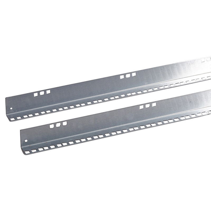 Legrand 646340 - Jeu de 2 montants supplémentaires 19pouces 24U Linkeo